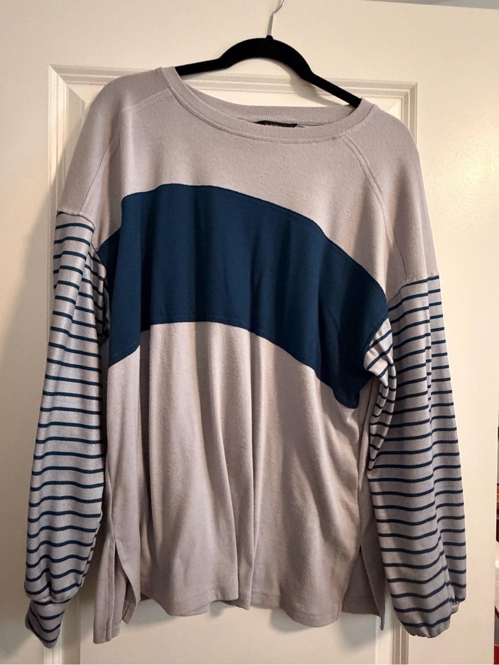 Women's Striped Sleeve Pullover Sweatshirt - Light Gray & Teal